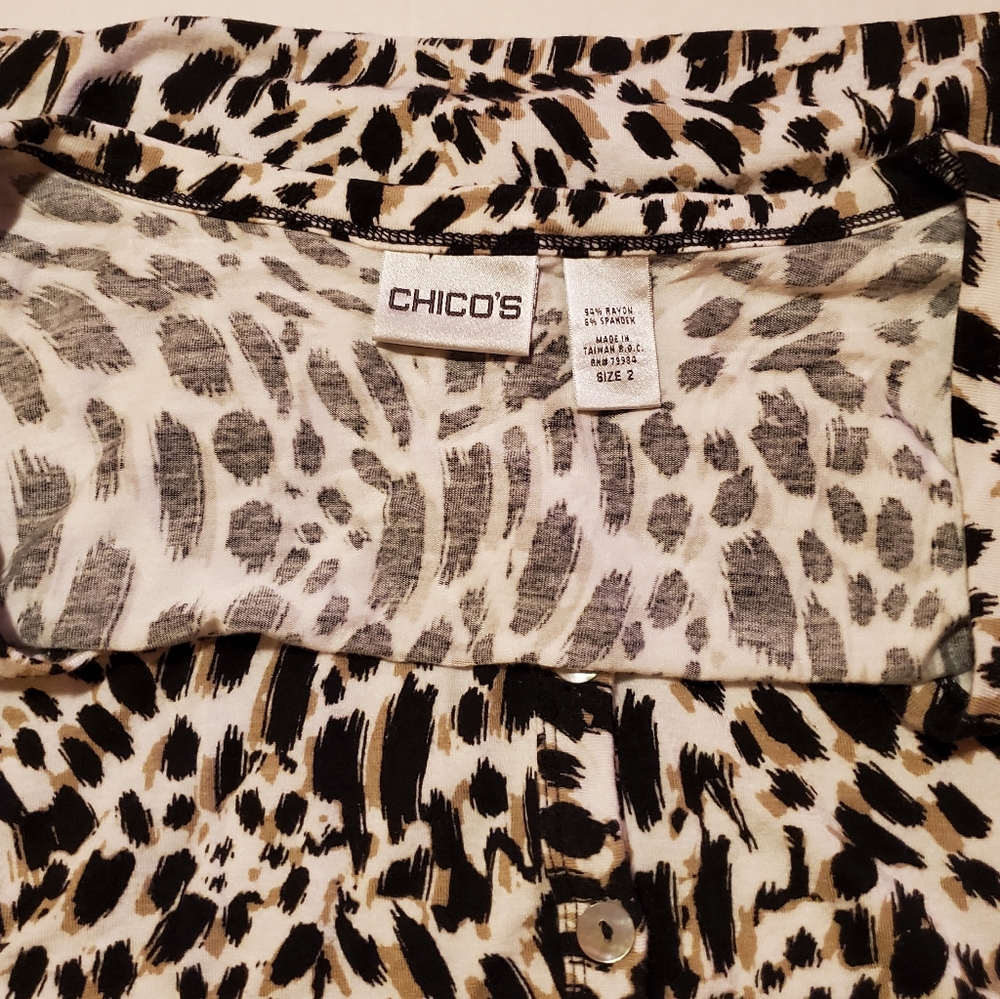 CHICOS Cardigan. - Picture 6 of 7